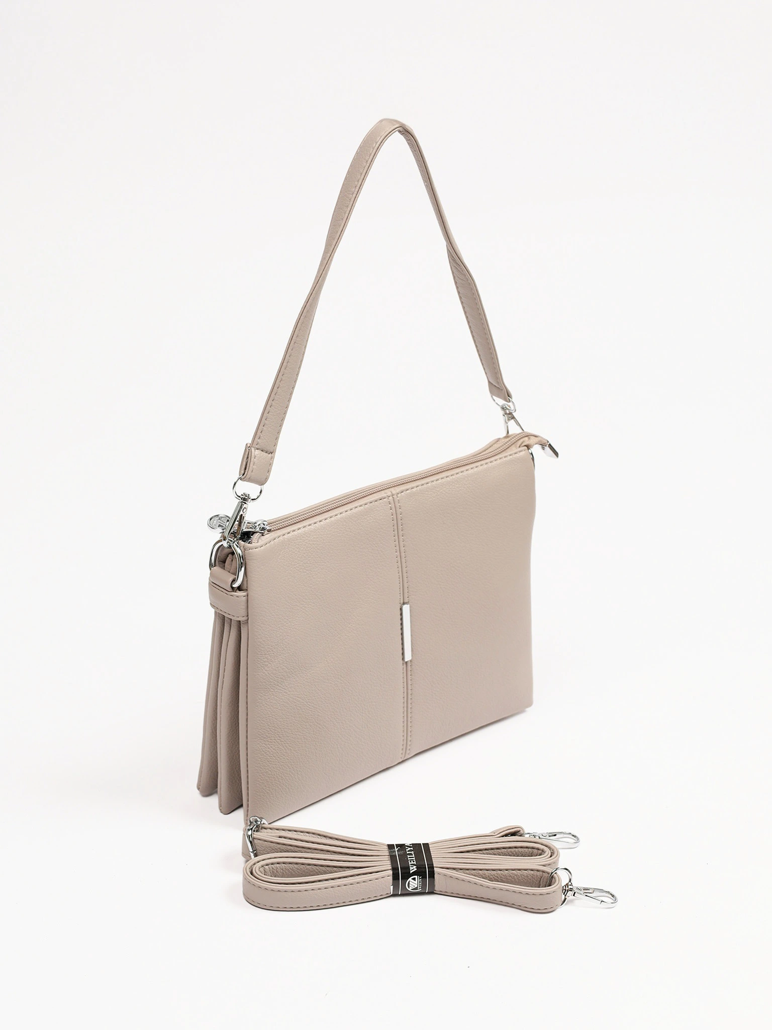 Сумка-кроссбоди с декоративным патчем в ассортименте